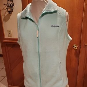 Columbia fleece vest